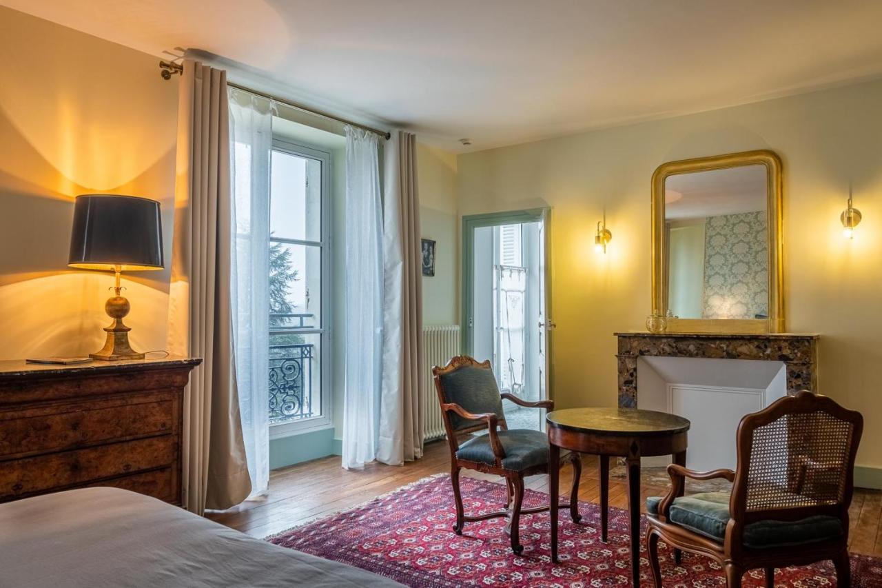 Chateau De Charnizay Eksteriør bilde