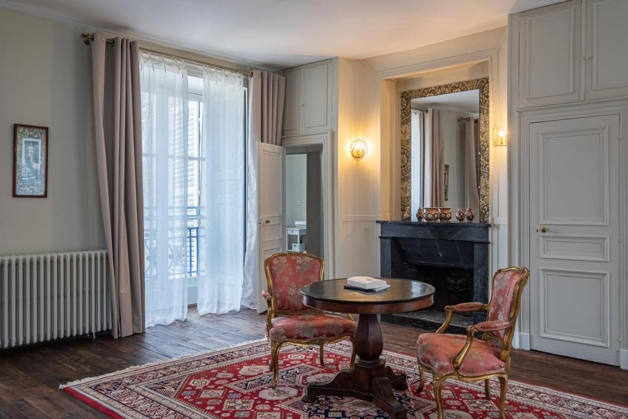 Chateau De Charnizay Eksteriør bilde